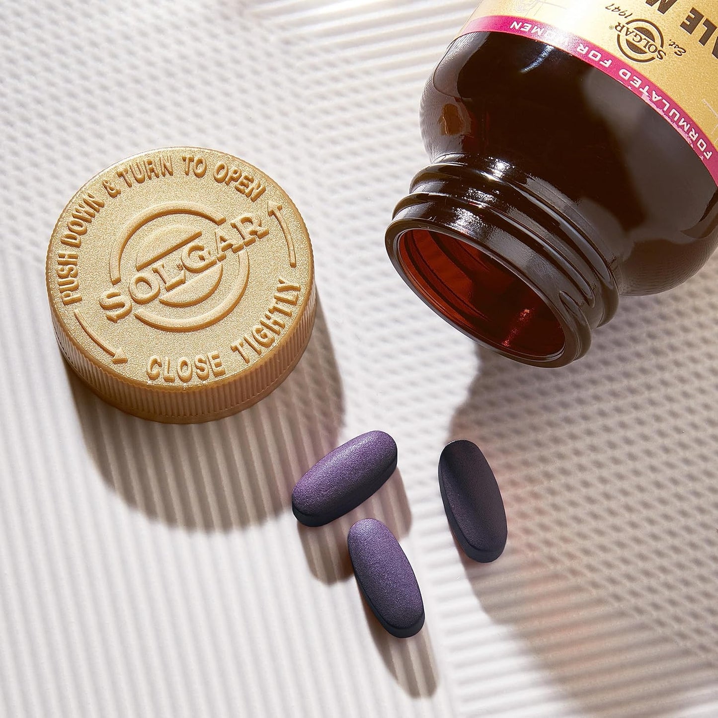 Solgar | Female Multiple | Food Supplement that Helps the Correct Function of the Women's Body | With Multiple Vitamins | For Women | 60 Capsules